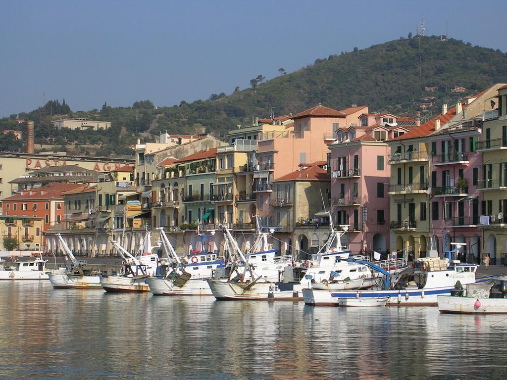 Nemo Apartment Imperia Luaran gambar